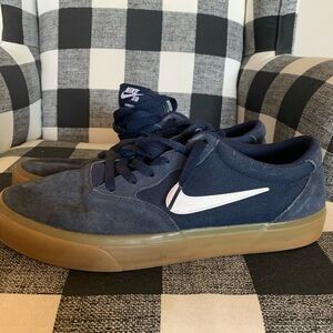 Mens Nike shoes size 10.5